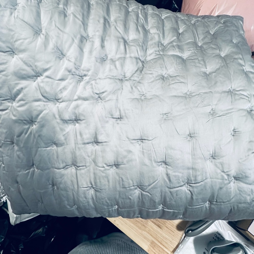 QUINCE Bamboo Quilt King/Cal King Light Grey 3237 - Picture 9 of 11